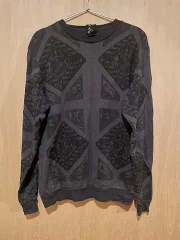 Roba 맨투맨 기하학 패턴 M