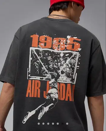 완판템 새상품 쉐터드 백보드 T셔츠 L사이즈