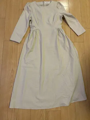 베이지 긴 원피스