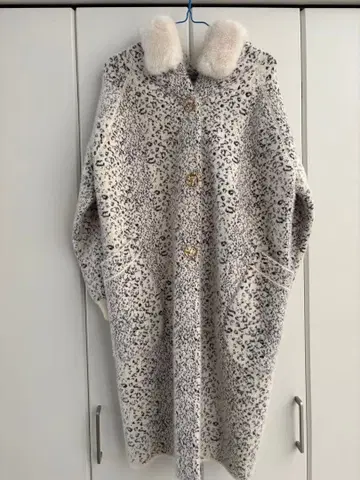 두꺼운 원단 코트