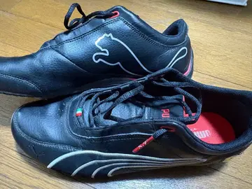 PUMA 블랙 스니커즈 가죽