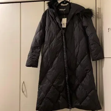 theory luxe 블랙 다운 자켓 미사용 새상품