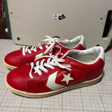 컨버스 레드 가죽 스니커즈 별 마크 포함 빈티지 단종