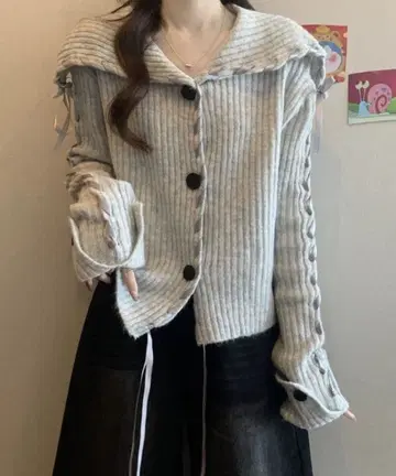 새상품 이번 시즌 meJane 가디건 리본 디테일 세일러 카라 그레이
