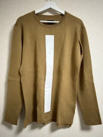 MB 브랜드 베이지 긴팔 니트 스웨터