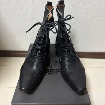 새상품, 미사용! 토네이도 마트 악어 엠보싱 레이스업 부츠