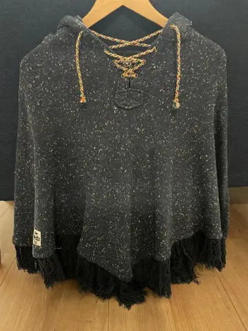 CHUMS 프린지 네이비 판초 니트 후드