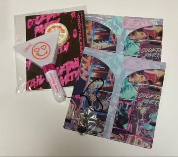 LiSA 응원봉 라이브 티켓 홀더 파일 수납 넥타이핀