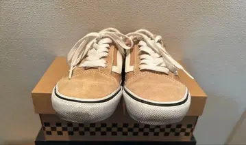 Vans 베이지 스웨이드 스니커즈 23