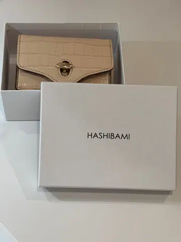 HASHIBAMI 악어 엠보싱 3단 폴더형 지갑