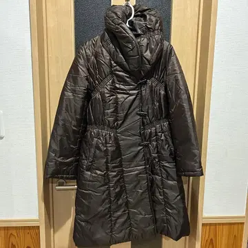 SPECCHIO 브라운 다운 자켓 40