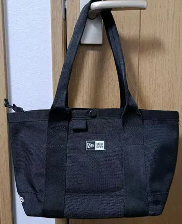 NEW ERA 블랙 토트백