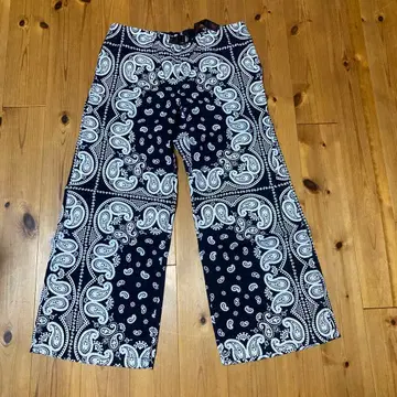 그라미치 페이즐리 무늬 와이드 팬츠