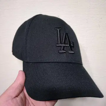 47Brand LA 로고 자수 블랙 캡