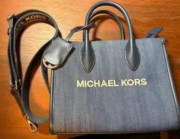 MICHAEL KORS 네이비 숄더백