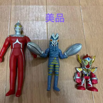 울트라맨 세븐 발탄 성인 바론 피규어 세트