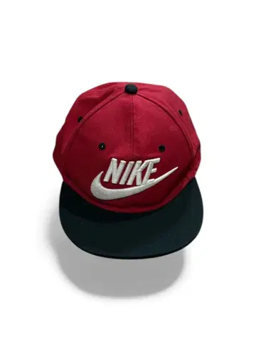 Nike 빨검 스냅백 캡