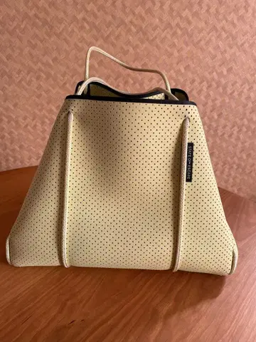 스테이트 오브 이스케이프 STATE OF ESCAPE