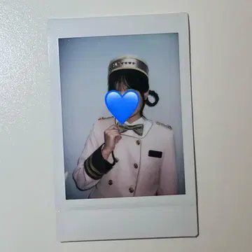 사토요시 우타노 런치 폴라로이드