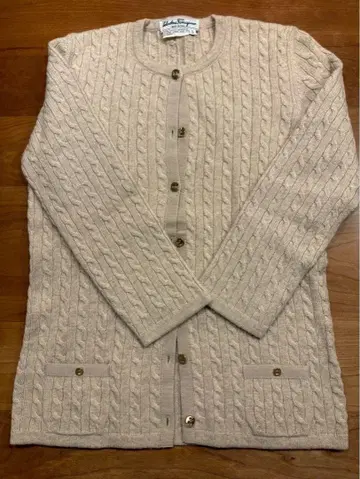 살바토레 페라가모 가디건