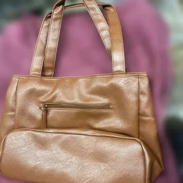 브라운 합성 피혁 숄더백