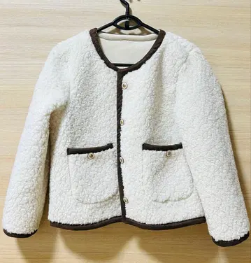 보아 자켓 화이트/브라운