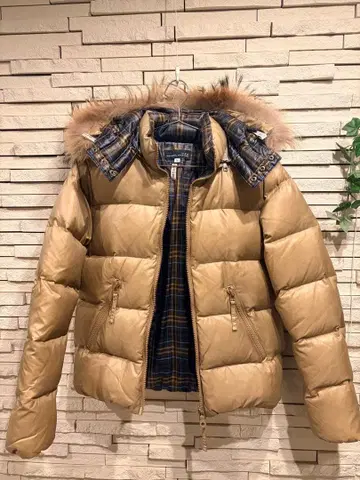 [ 클리닝 완료 ] 유니버셜 스타일 의류 다운 38 ( S )