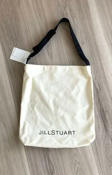 새상품 미사용 숄더백 질스튜어트 리본