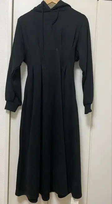 턱 플레어 속기모 후드티 원피스