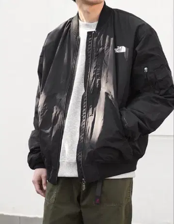 THE NORTH FACE 인슐레이션 봄버 자켓 블랙