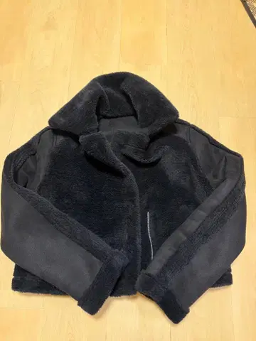 GYDA 블랙 무스탕 코트 F