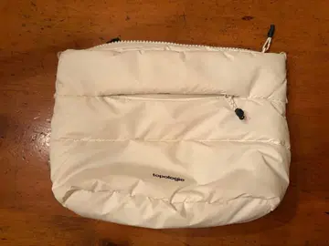 Topologie/토폴로지 Besace Puffer 베사스 [ 백만 ]