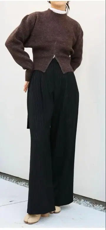 아에레 aere 헴 집 디자인 니트