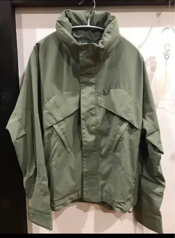 nonnative GORE-TEX 올리브 그린 마운틴 후드티