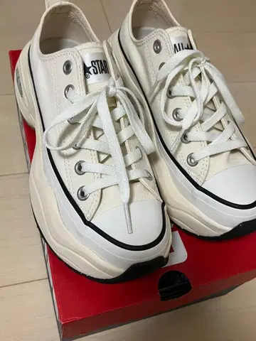 CONVERSE 컨버스 통굽 스니커즈 올스타 23.5cm