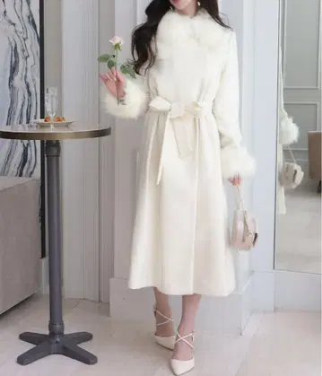 노카라 울 가운 코트 퍼 포함