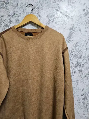 [ SLICK ] 슬릭 스웨이드 라이크 맨투맨 트레이닝복 카멜