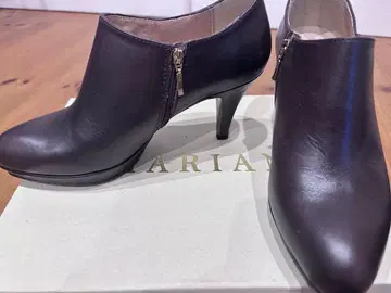MARIAN 다크 브라운 가죽 부티 36