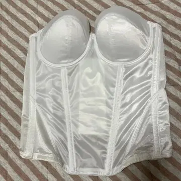 [ Triumph ] 브라이덜 이너 E70 화이트