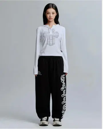 무신사 갓터 갤러리 배드블러드 스웨트 팬츠