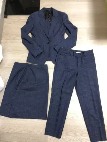 [12/21까지 한정판] HILTON 네이비 체크 수트 3세트