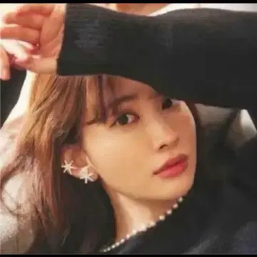 [새상품] herlipto Crystal Snow Flake 귀찌