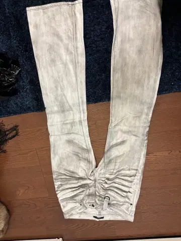 그레이 부츠컷 데님 플레어