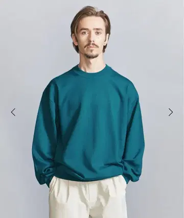 새상품 하이브리드 울 형태 크루넥 니트 워셔블 M