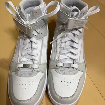 PUMA 하이컷 스니커즈 새상품급