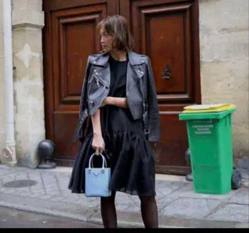 집소필라 Gypsohila 원피스 반팔 새상품급 블랙