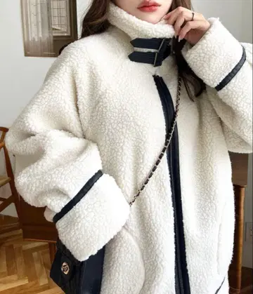 moment+ 모먼트플러스 2WAY 어레인지 칼라 복슬복슬 보아 자켓