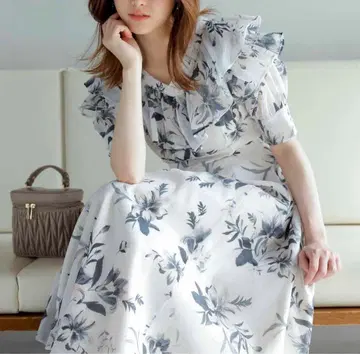 [ 새상품 ] 노엘라 프릴 플라워 원피스 토코 클로젯 스나이델