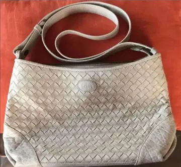 이비자 뜨개질 디자인 숄더백 가죽 화이트