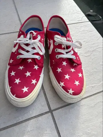 컨버스 콜라보 스니커즈